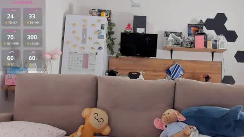 Ms ForYOU online show from 11/27/25, 03:52