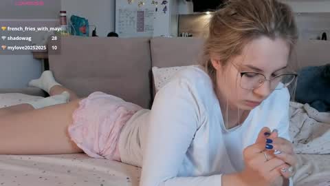 Snapshot of ms_foryou chatting on 06/05/26, 06:52 Ms ForYOU online show from 06/05/26, 06:52