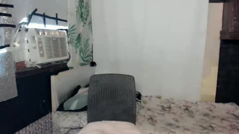 Snapshot of ms_jea chatting on 05/20/26, 12:39 ms_jea online show from 05/20/26, 12:39