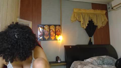 Snapshot of ms_leydi chatting on 10/13/25, 03:06 ms_leydi online show from 10/13/25, 03:06