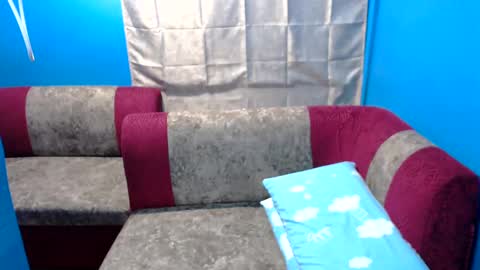 Snapshot of ms_nathalie chatting on 02/28/25, 06:21 Nathalie online show from 02/28/25, 06:21