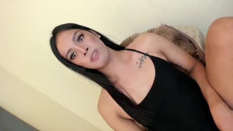 selena online show from 01/07/25, 04:59