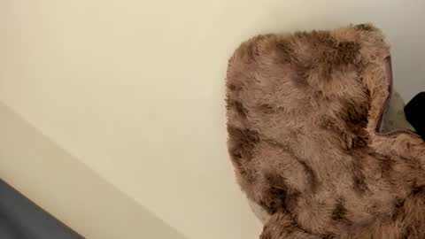 selena online show from 01/10/25, 07:04