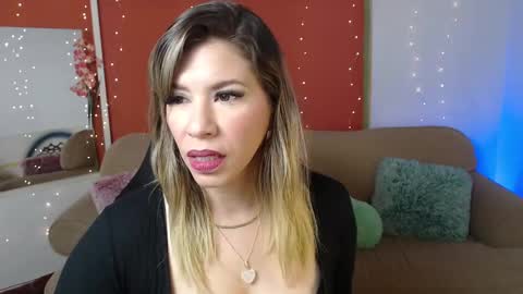 Snapshot of ms_sofiax chatting on 01/04/25, 04:54 Sofia online show from 01/04/25, 04:54