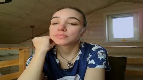 Snapshot of ms_sophiee chatting on 03/06/25, 08:19 ms_sophiee online show from 03/06/25, 08:19