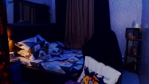 Snapshot of msasianbigcockts chatting on 02/20/25, 10:59 Thea online show from 02/20/25, 10:59