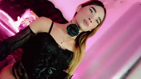 mscherry_ online show from 01/18/26, 05:39