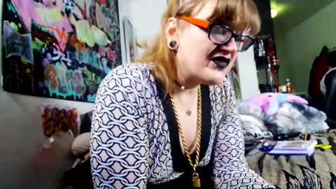 Snapshot of mscuntyluxxe chatting on 07/22/26, 10:07 Cunty Luxxe online show from 07/22/26, 10:07