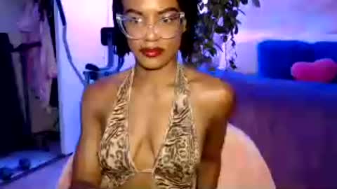 Snapshot of msemonibrown chatting on 07/08/26, 05:01 CocoSage online show from 07/08/26, 05:01
