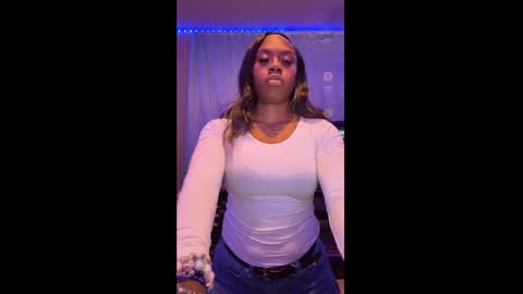 mskitty000 online show from 09/09/25, 11:26