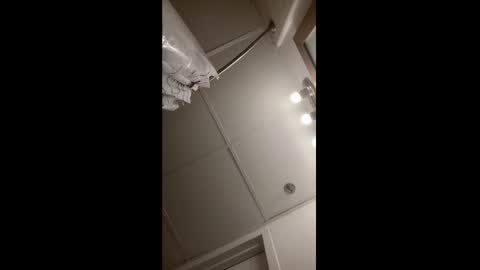 mskitty000 online show from 11/07/25, 08:09