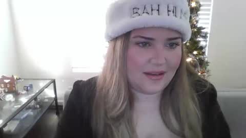 Snapshot of msobsidianhavoq chatting on 12/15/25, 09:30 Obsidian Havoq online show from 12/15/25, 09:30