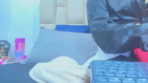 Snapshot of mss_mar chatting on 12/14/25, 03:01 FERNANDA 3 online show from 12/14/25, 03:01