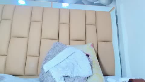 Snapshot of mss_samy chatting on 12/16/25, 03:11 MARIA ANTONELLA 3 online show from 12/16/25, 03:11