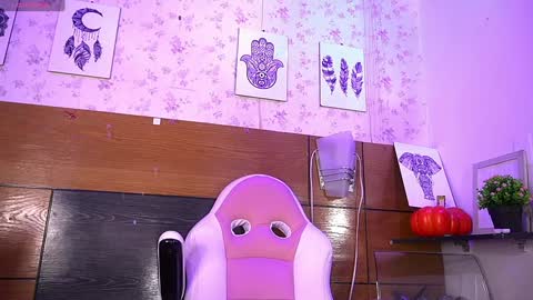 Snapshot of mssburbuja chatting on 01/23/25, 03:26 Manuela online show from 01/23/25, 03:26