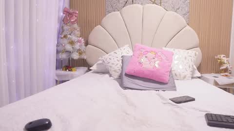 Snapshot of mssburbuja chatting on 12/02/25, 03:12 Manuela online show from 12/02/25, 03:12