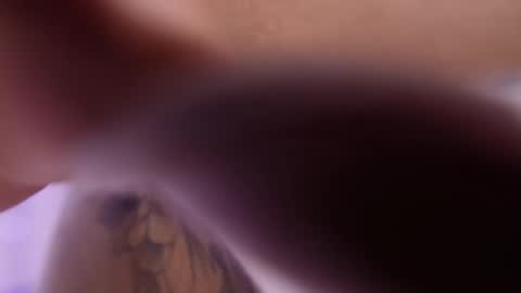 Snapshot of mssburbuja chatting on 12/16/25, 03:11 Manuela online show from 12/16/25, 03:11