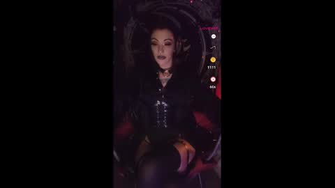 Snapshot of msvioletx chatting on 02/23/25, 06:07 MsVioletx online show from 02/23/25, 06:07