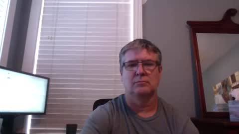Snapshot of mtbrdr76 chatting on 04/27/26, 09:46 Fun time Daddy online show from 04/27/26, 09:46