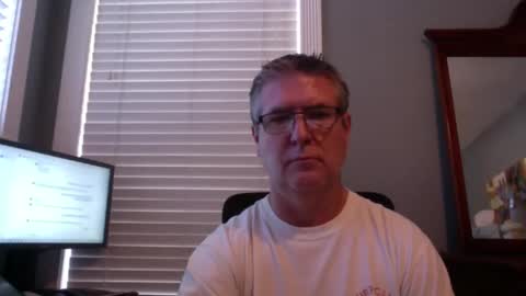 Snapshot of mtbrdr76 chatting on 05/15/26, 09:44 Fun time Daddy online show from 05/15/26, 09:44
