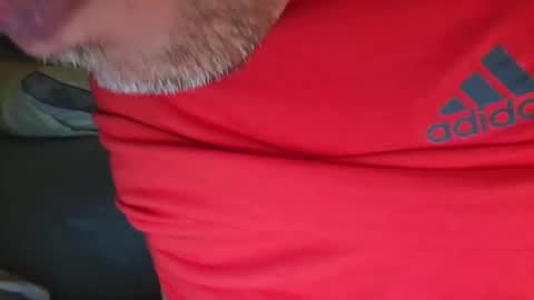 Snapshot of mtman5 chatting on 12/18/25, 01:55 mtman5 online show from 12/18/25, 01:55