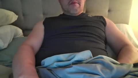 Snapshot of mtman5 chatting on 02/21/26, 02:23 mtman5 online show from 02/21/26, 02:23