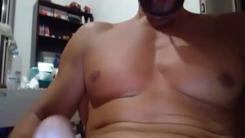 Snapshot of mtmaxtraining chatting on 08/04/26, 11:40 mtmaxtraining online show from 08/04/26, 11:40