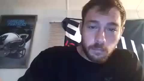 mtucker111117 online show from 09/28/25, 11:48