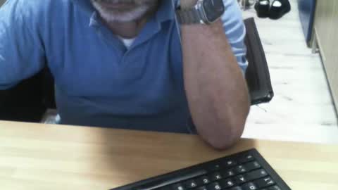 Snapshot of mtwpaul chatting on 10/01/25, 01:17 mtwpaul online show from 10/01/25, 01:17