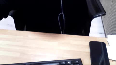 Snapshot of mtwpaul chatting on 11/05/25, 03:23 mtwpaul online show from 11/05/25, 03:23