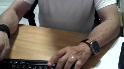 Snapshot of mtwpaul chatting on 06/22/26, 03:09 mtwpaul online show from 06/22/26, 03:09