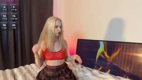 Snapshot of muasweetiegirl chatting on 02/14/26, 11:51 Lisa online show from 02/14/26, 11:51