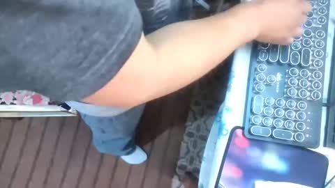 zenon online show from 11/08/25, 09:02