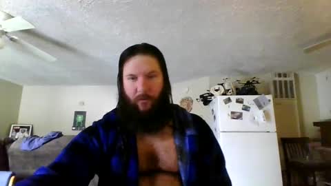 Snapshot of mudge chatting on 02/06/25, 04:14 Mudge online show from 02/06/25, 04:14