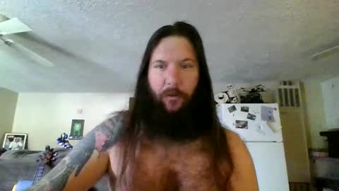 Snapshot of mudge chatting on 02/10/25, 01:55 Mudge online show from 02/10/25, 01:55