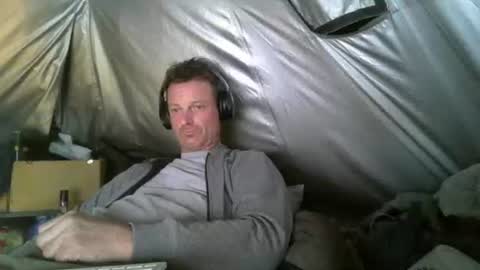 Snapshot of mudjimba chatting on 06/06/26, 06:45 mudjimba online show from 06/06/26, 06:45