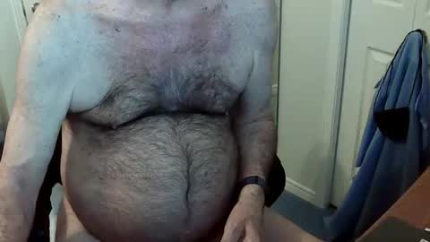 Snapshot of muff3ater chatting on 05/17/26, 08:23 muff3ater online show from 05/17/26, 08:23