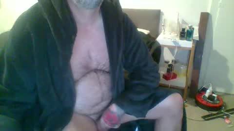 Snapshot of muff74 chatting on 12/04/24, 05:33 muff74 online show from 12/04/24, 05:33