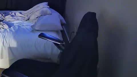 Muffdiver online show from 01/28/25, 08:25