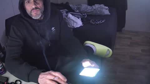 Muffdiver online show from 02/18/26, 01:56