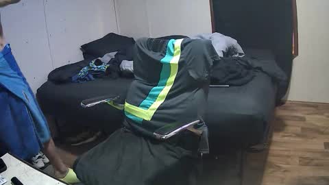 Muffdiver online show from 03/05/26, 12:23