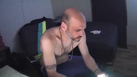 Muffdiver online show from 03/21/26, 07:24