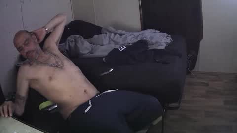 Muffdiver online show from 04/22/26, 12:13