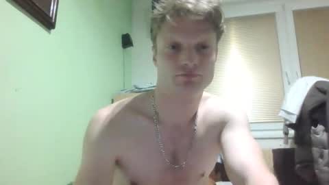 Snapshot of mugis420 chatting on 01/17/25, 10:56 mugis420 online show from 01/17/25, 10:56