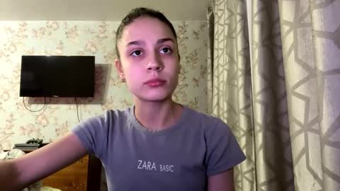 Tia online show from 02/04/26, 06:08