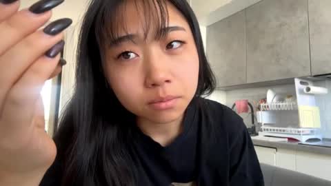 Mia online show from 04/07/26, 10:09