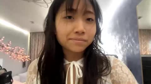 Mia online show from 04/24/26, 01:41