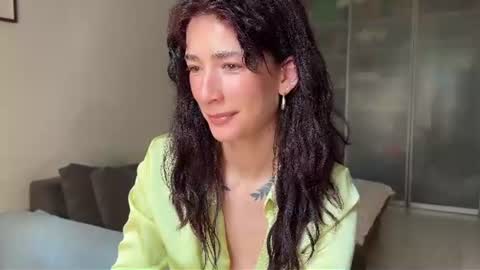Snapshot of mulaniha chatting on 07/11/26, 06:27 Mulaniha online show from 07/11/26, 06:27