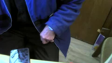 Snapshot of muller520 chatting on 01/20/25, 01:21 muller520 online show from 01/20/25, 01:21
