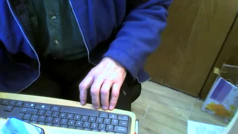 Snapshot of muller520 chatting on 02/07/25, 01:43 muller520 online show from 02/07/25, 01:43